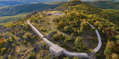 В замке Вучак в Косово нашли 1700-летний древнеримский алтарь
